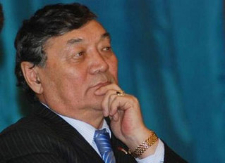 Л.Одончимэд: Бусадтай сэтгэлээ нээхэд онигоо түлхүүр болж өгдөг